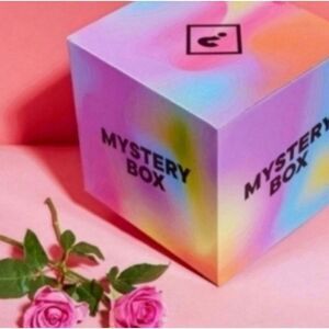 Reseller Mystery Box 5 Name Brand Items